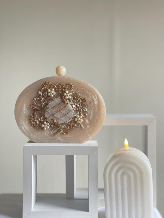 ISLAMABAD | Resin Off White Oval Embellished Stunning Evening Purse