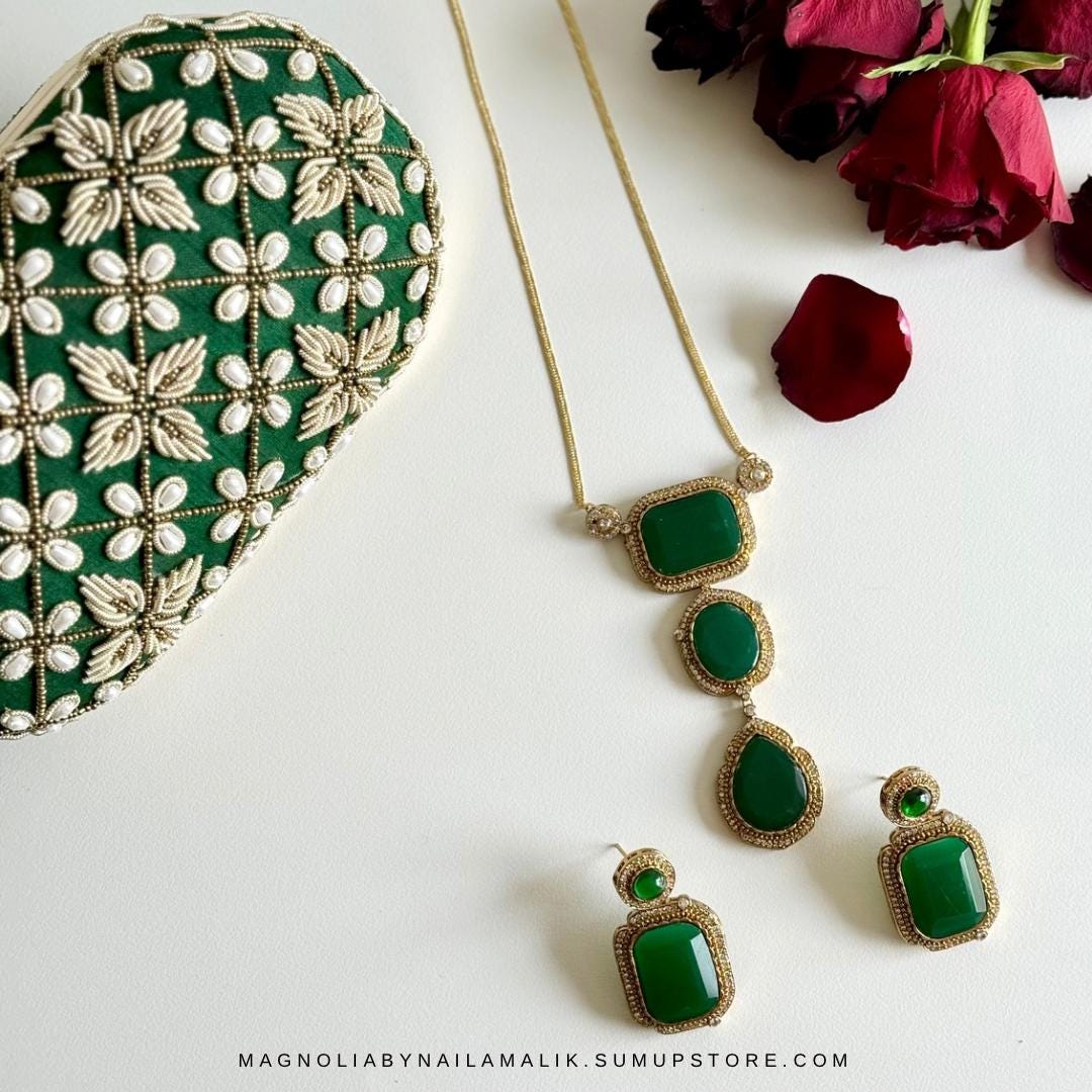 RIYA | Green Aventurine Necklace and Earrings Set: Gold Detail, Gift Box